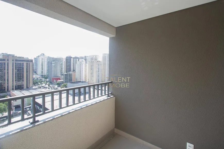 Foto 1 de Apartamento com 2 Quartos à venda, 39m² em Moema, São Paulo