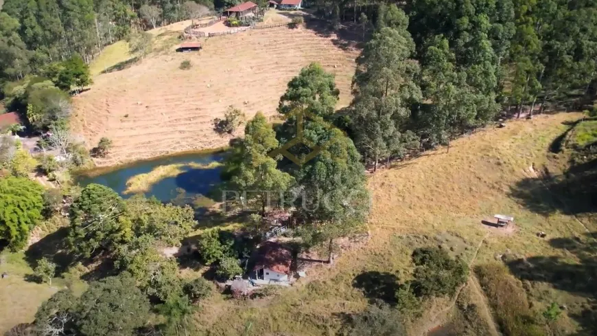 Foto 1 de Fazenda/Sítio com 4 Quartos à venda, 40m² em , Ouro Fino