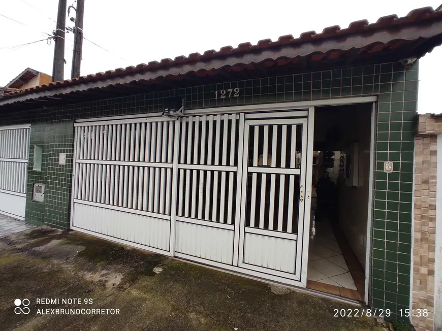 Foto 1 de Casa com 4 Quartos à venda, 180m² em Sítio do Campo, Praia Grande