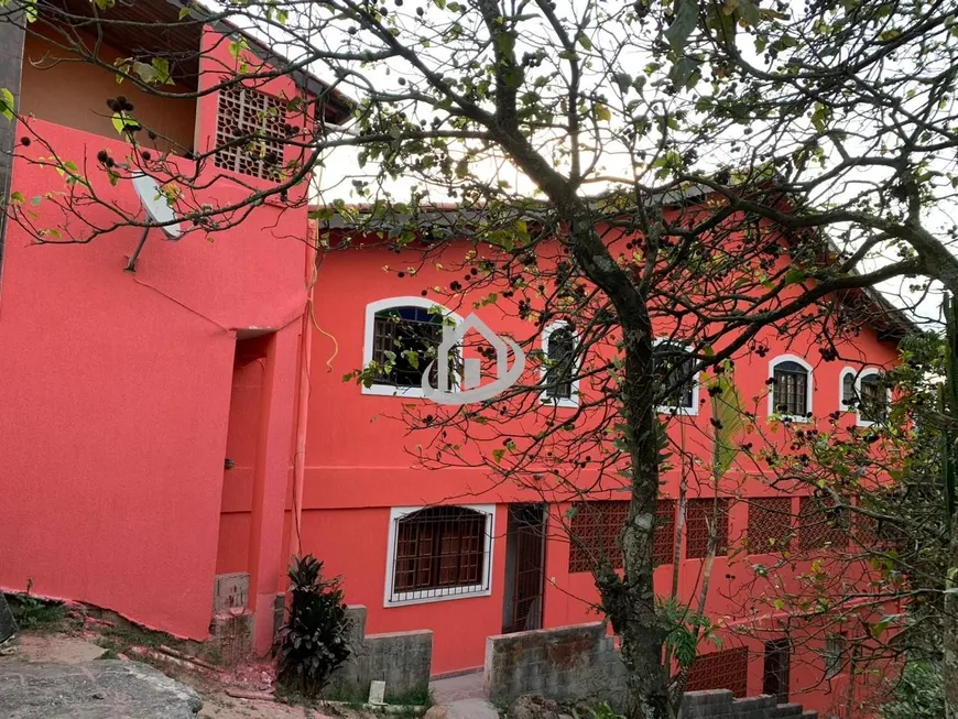 Foto 1 de Casa com 3 Quartos à venda, 280m² em Jardim Magaly, Embu das Artes