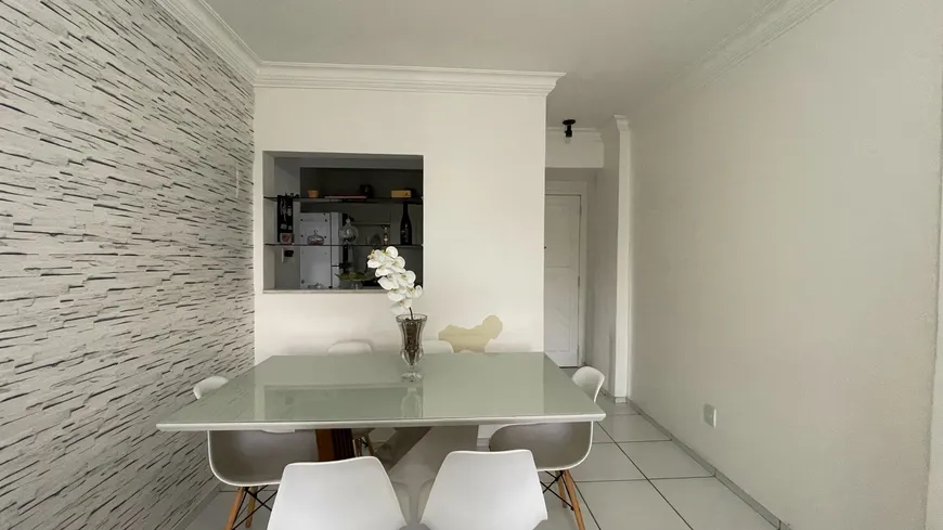 Foto 1 de Apartamento com 3 Quartos à venda, 90m² em Jardim Coelho Neto, São Luís