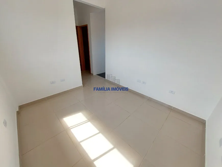 Foto 1 de Apartamento com 2 Quartos à venda, 42m² em Jardim Guassu, São Vicente
