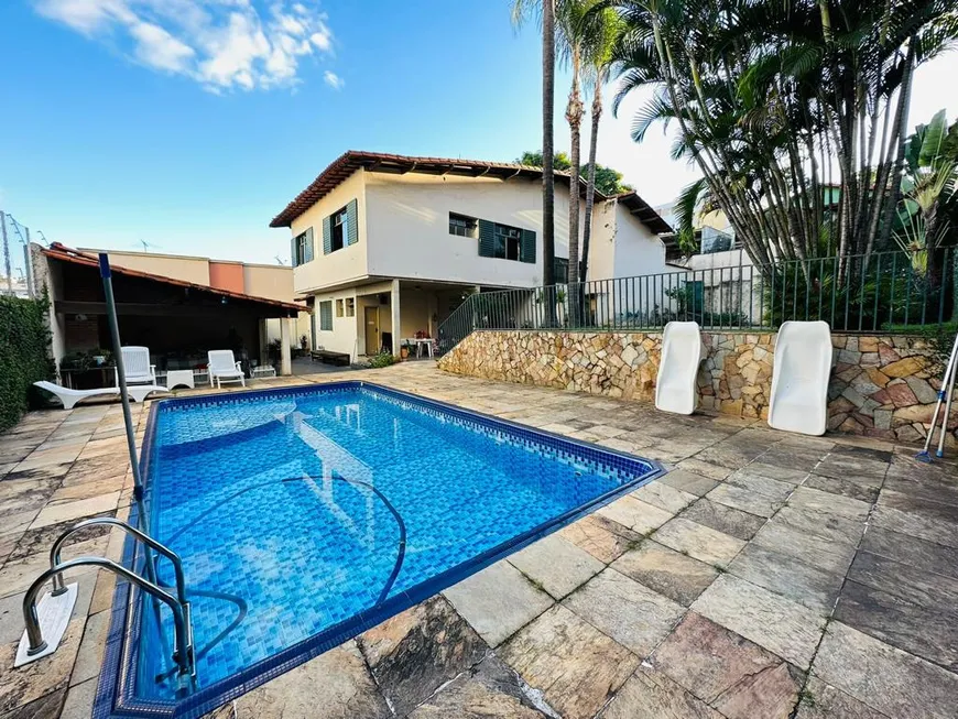 Foto 1 de Casa com 4 Quartos à venda, 365m² em Dona Clara, Belo Horizonte