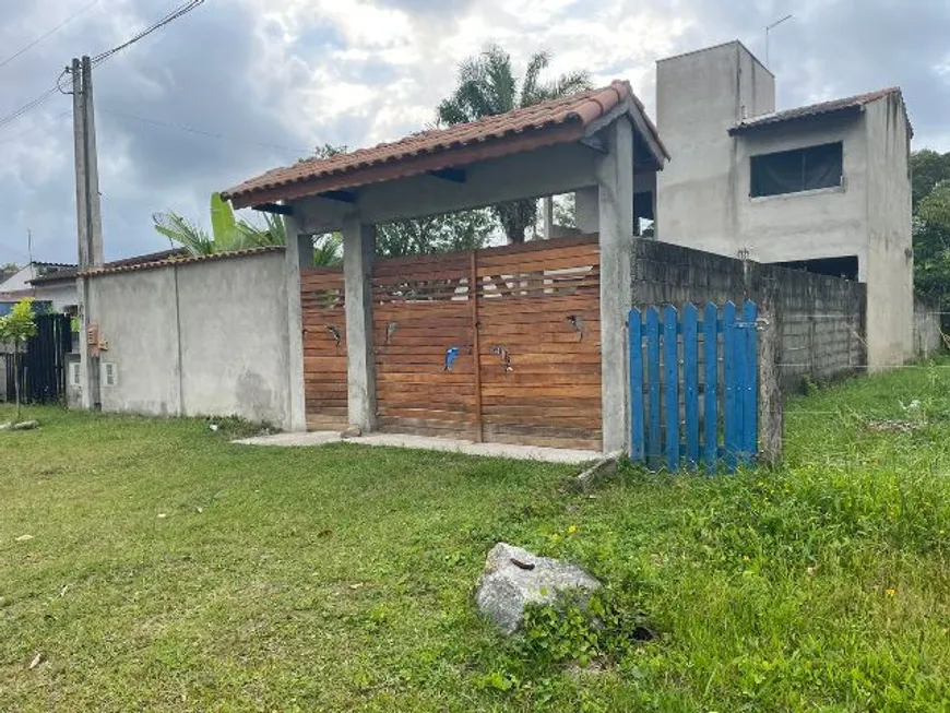 Foto 1 de Casa com 4 Quartos à venda, 200m² em Jardim Guacyra, Itanhaém