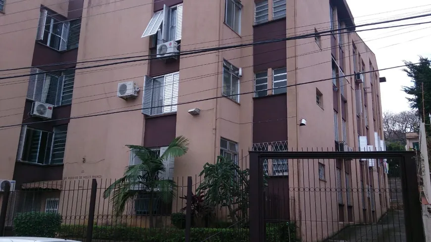 Foto 1 de Apartamento com 2 Quartos à venda, 46m² em Petrópolis, Porto Alegre