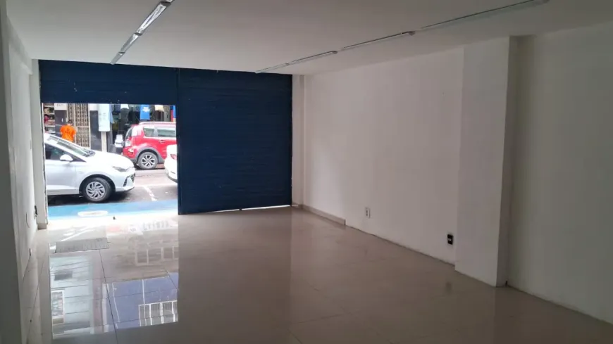 Foto 1 de Ponto Comercial para alugar, 90m² em Centro, Macaé