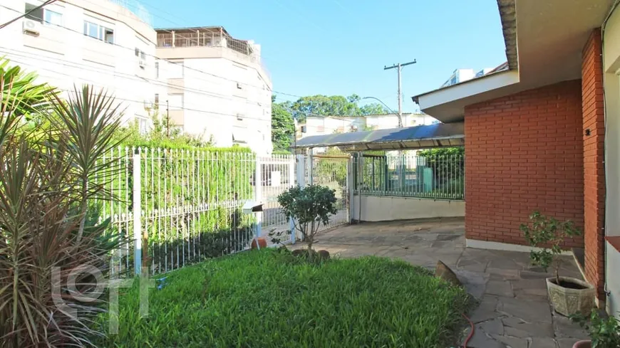 Foto 1 de Casa com 3 Quartos à venda, 147m² em São Sebastião, Porto Alegre