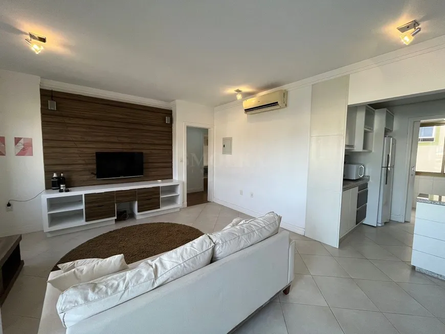 Foto 1 de Apartamento com 3 Quartos à venda, 100m² em Jurerê Internacional, Florianópolis