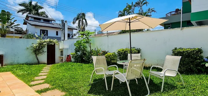Foto 1 de Casa com 4 Quartos à venda, 360m² em Enseada, Guarujá