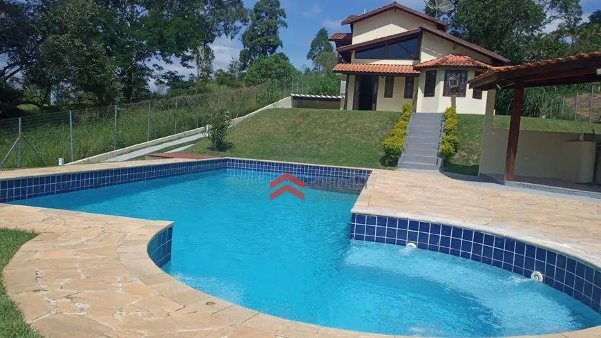 Foto 1 de Fazenda/Sítio com 3 Quartos à venda, 198m² em Loteamento Clube dos Oficiais da Policia Militar, São Roque