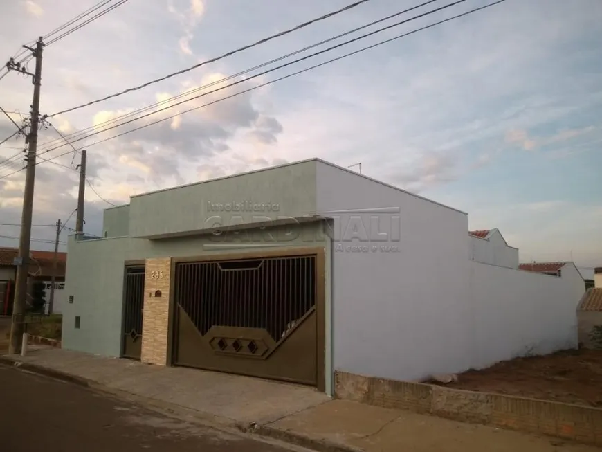 Foto 1 de Casa com 3 Quartos à venda, 200m² em Jardim Embare, São Carlos