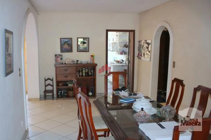 Foto 1 de Casa com 4 Quartos à venda, 250m² em Prado, Belo Horizonte