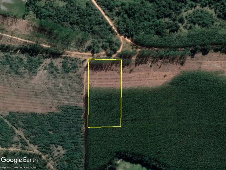 Foto 1 de Lote/Terreno à venda, 550000m² em Vitoriano Veloso, Prados