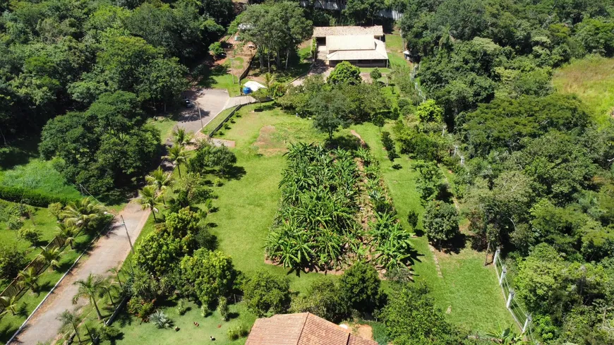 Foto 1 de Fazenda/Sítio com 6 Quartos à venda, 3292m² em Zona Rural, Hidrolândia