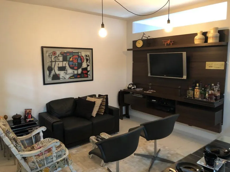 Foto 1 de Apartamento com 2 Quartos para venda ou aluguel, 68m² em Cavaleiros, Macaé