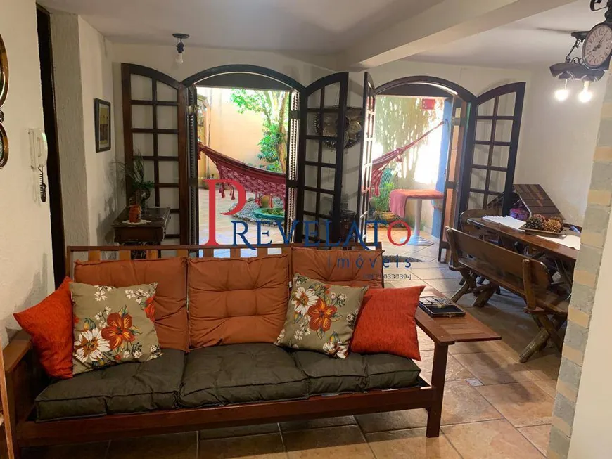 Foto 1 de Casa com 3 Quartos à venda, 300m² em Vila Apiai, Santo André