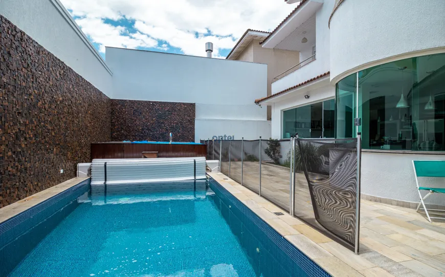 Foto 1 de Casa de Condomínio com 5 Quartos à venda, 590m² em Anchieta, São Bernardo do Campo