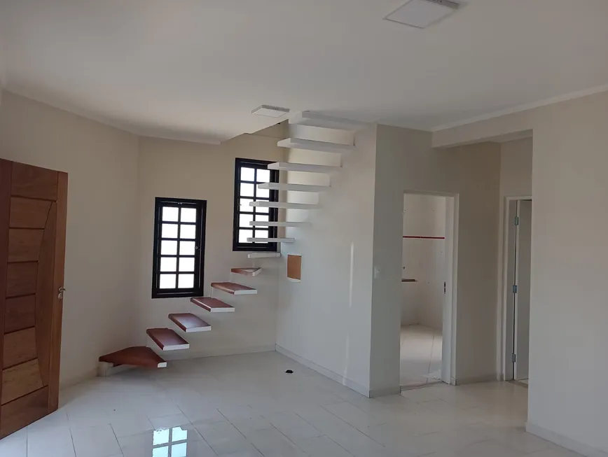 Foto 1 de Sobrado com 4 Quartos à venda, 10244m² em Praia Vista Linda, Bertioga