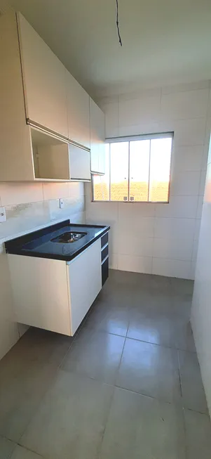 Foto 1 de Casa de Condomínio com 2 Quartos à venda, 47m² em Balneário Maracanã, Praia Grande