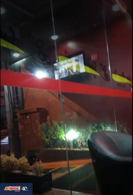 Prédio Comercial na Avenida Doutor Timóteo Penteado, 3858, Vila