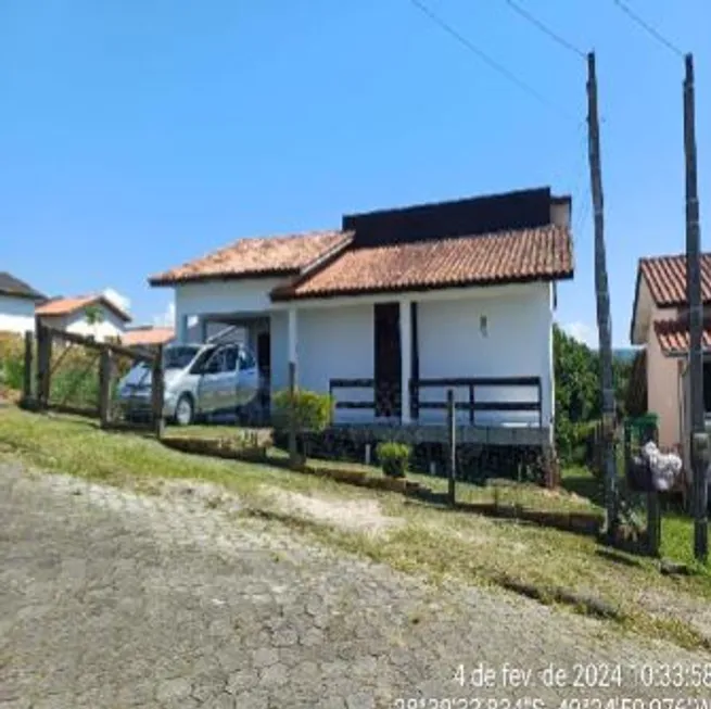 Foto 1 de Casa com 2 Quartos à venda, 325m² em Laranjinha, Criciúma