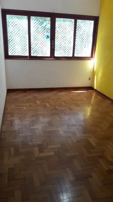 Foto 1 de Apartamento com 3 Quartos à venda, 60m² em Vale do Paraíso, Teresópolis
