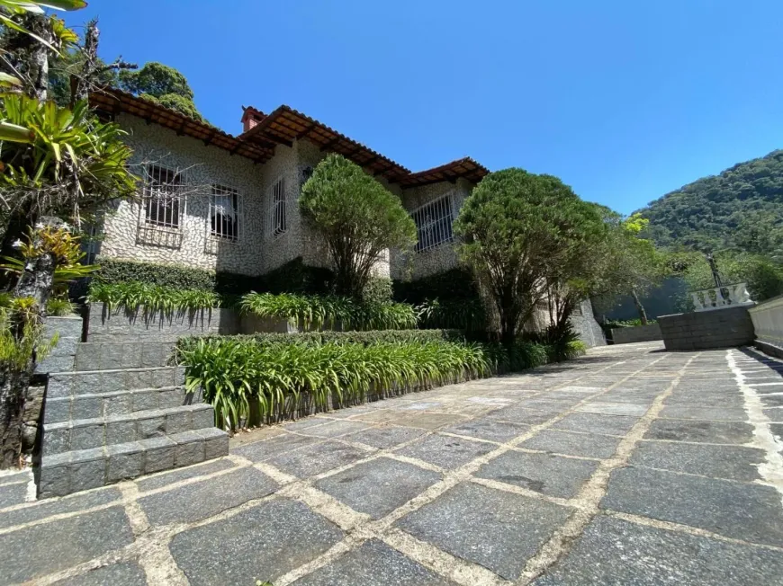 Foto 1 de Casa com 3 Quartos à venda, 301m² em Quitandinha, Petrópolis