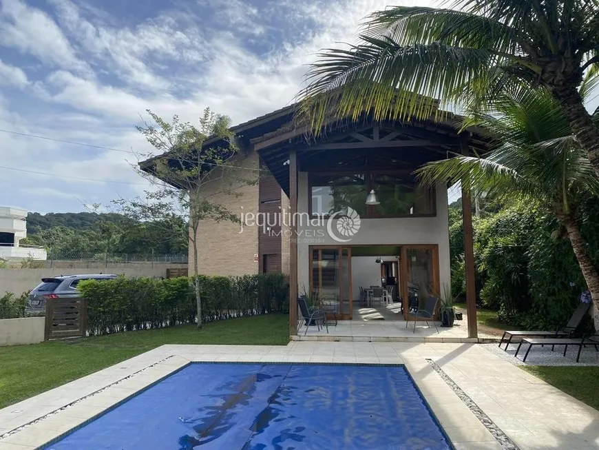 Foto 1 de Casa de Condomínio com 3 Quartos à venda, 334m² em Balneário Praia do Pernambuco, Guarujá