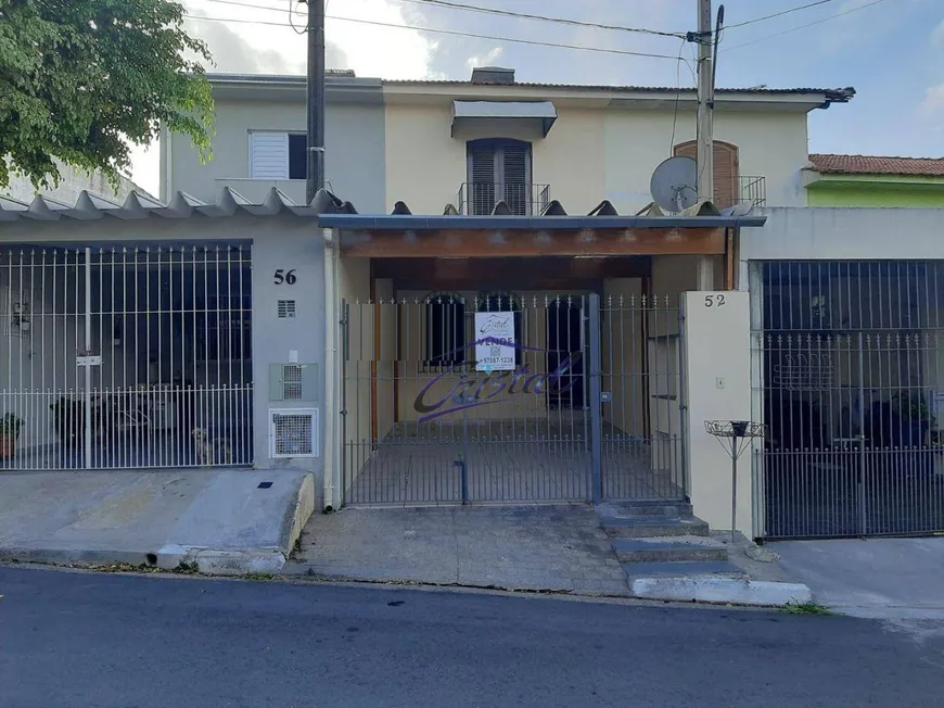 Foto 1 de Casa com 2 Quartos à venda, 70m² em Jardim Guayana, Taboão da Serra