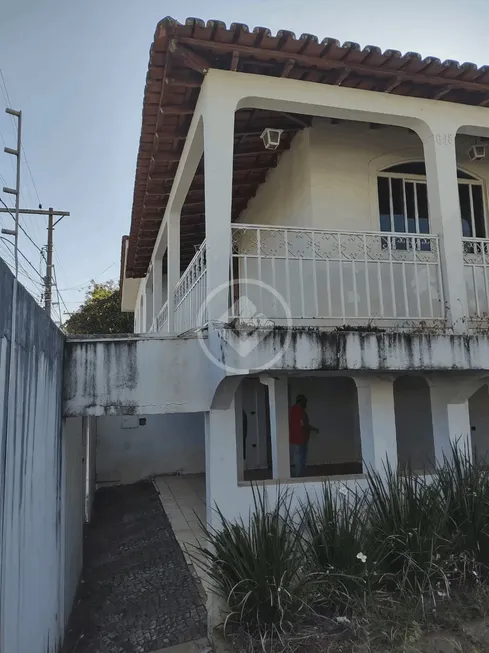 Foto 1 de Casa com 5 Quartos à venda, 235m² em Tabajaras, Uberlândia