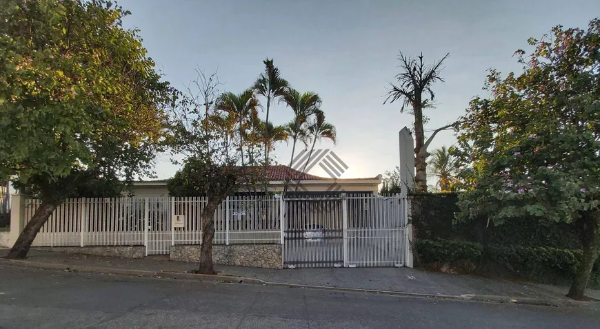 Foto 1 de Casa com 3 Quartos à venda, 500m² em Jardim Simus, Sorocaba