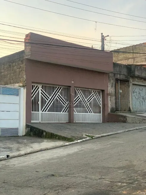 Foto 1 de Sobrado com 2 Quartos à venda, 130m² em  Conjunto Habitacional Juscelino Kubitscheck de Oliveira, São Paulo