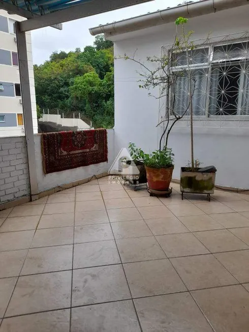 Foto 1 de Casa com 4 Quartos à venda, 80m² em Rio Comprido, Rio de Janeiro