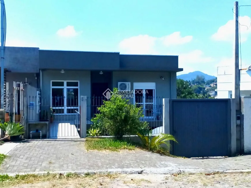 Foto 1 de Casa com 4 Quartos à venda, 184m² em Guarani, Novo Hamburgo