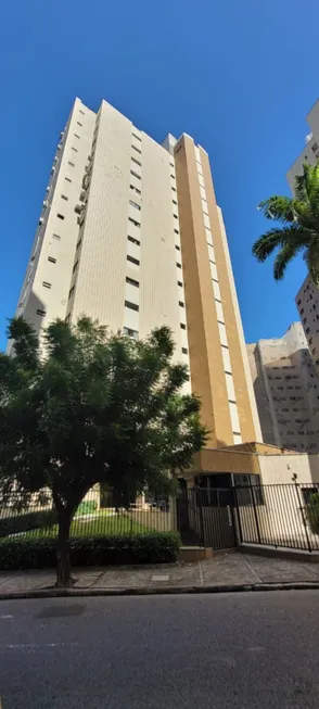 Foto 1 de Apartamento com 3 Quartos à venda, 135m² em Meireles, Fortaleza