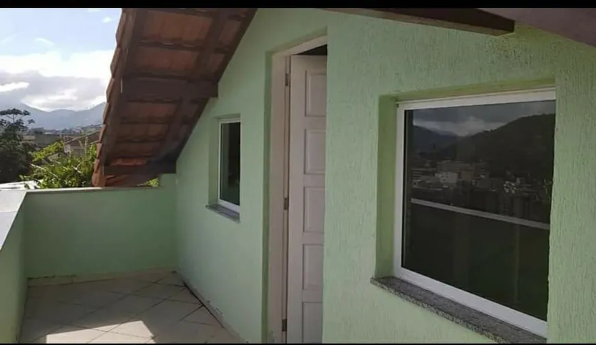 Foto 1 de Casa de Condomínio com 4 Quartos à venda, 281m² em Agriões, Teresópolis
