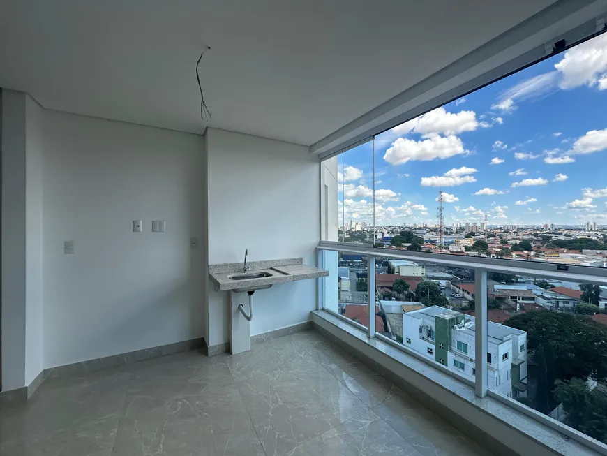 Foto 1 de Apartamento com 3 Quartos à venda, 88m² em Setor Coimbra, Goiânia
