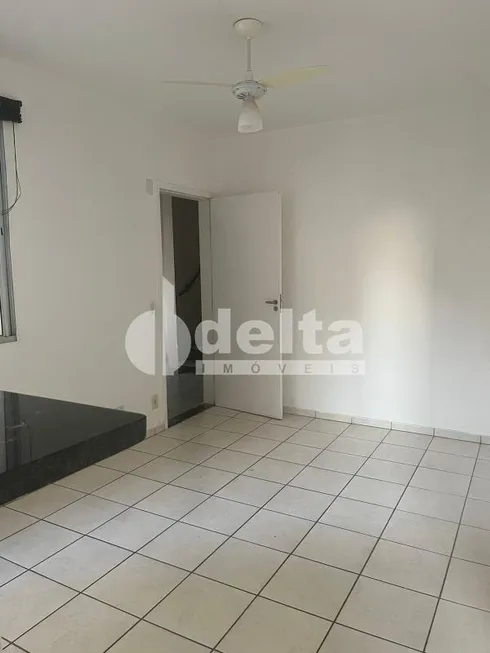 Foto 1 de Apartamento com 2 Quartos à venda, 44m² em Shopping Park, Uberlândia