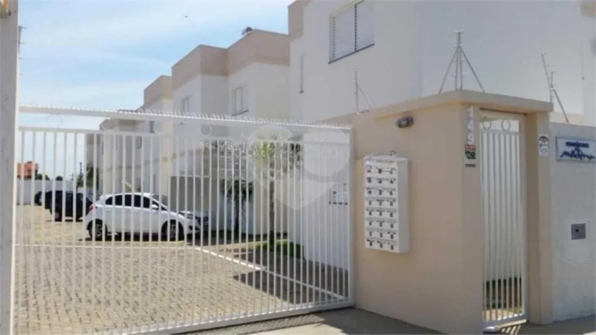 Foto 1 de Apartamento com 2 Quartos à venda, 45m² em Residencial Américo Alves Margarido, São Carlos