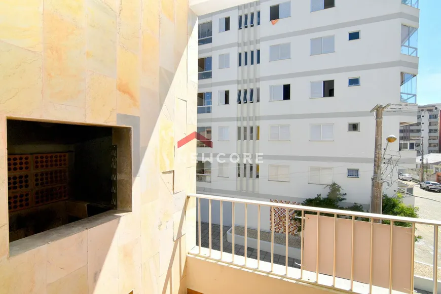 Foto 1 de Apartamento com 4 Quartos à venda, 113m² em Mar Grosso, Laguna