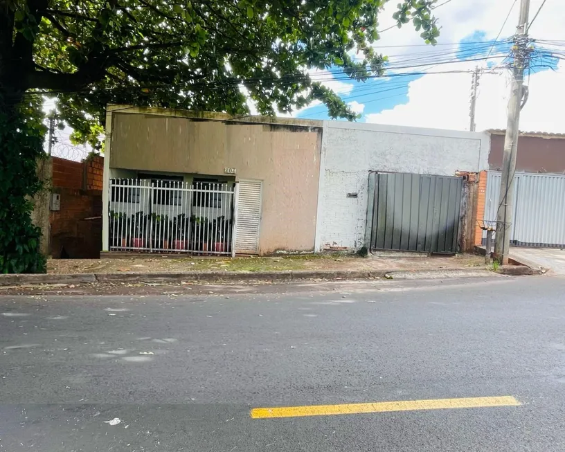 Foto 1 de Lote/Terreno à venda, 360m² em Patrimônio, Uberlândia