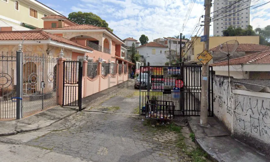 Foto 1 de Casa com 2 Quartos à venda, 200m² em Vila Mariza Mazzei, São Paulo