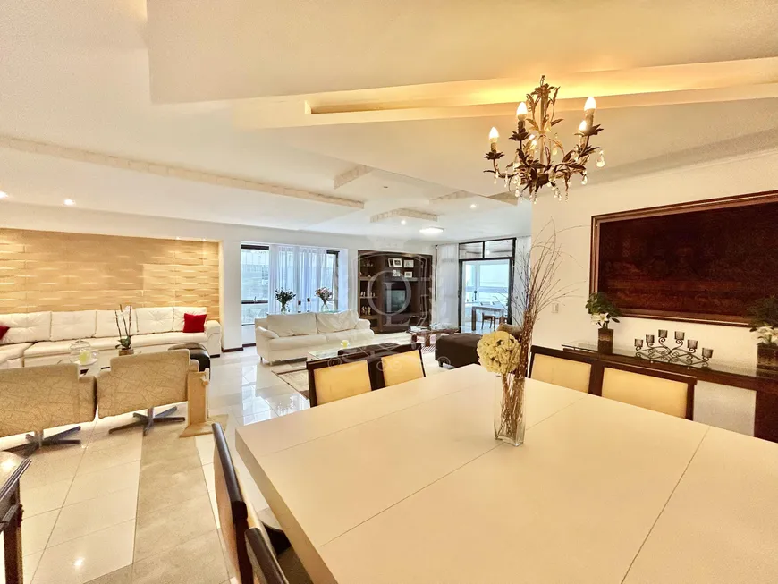 Foto 1 de Apartamento com 4 Quartos à venda, 224m² em Boa Viagem, Recife