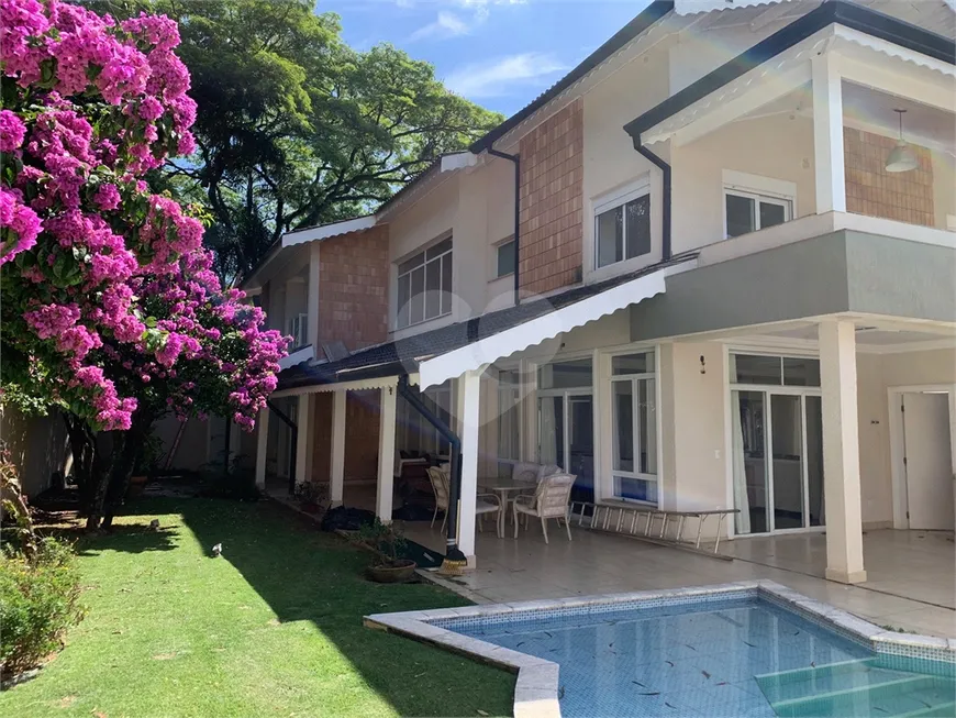 Foto 1 de Casa de Condomínio com 3 Quartos para venda ou aluguel, 580m² em Chácara Monte Alegre, São Paulo