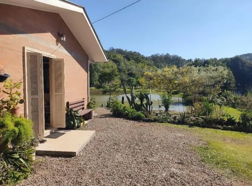 Foto 1 de Fazenda/Sítio com 3 Quartos à venda, 20000m² em Centro, Caxias do Sul