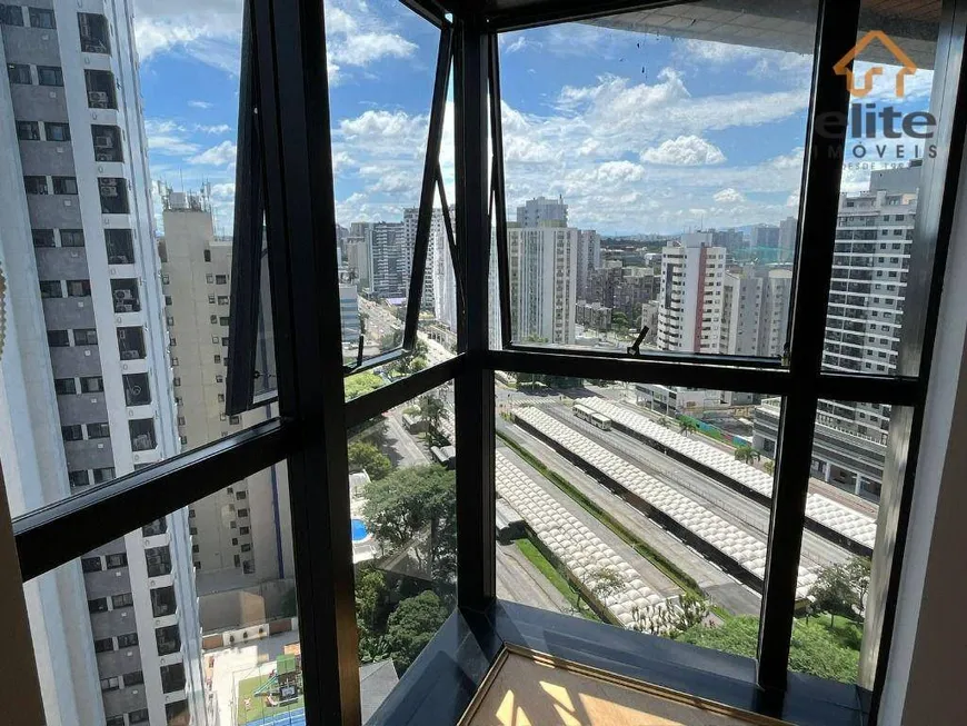 Foto 1 de Cobertura com 3 Quartos à venda, 235m² em Cabral, Curitiba