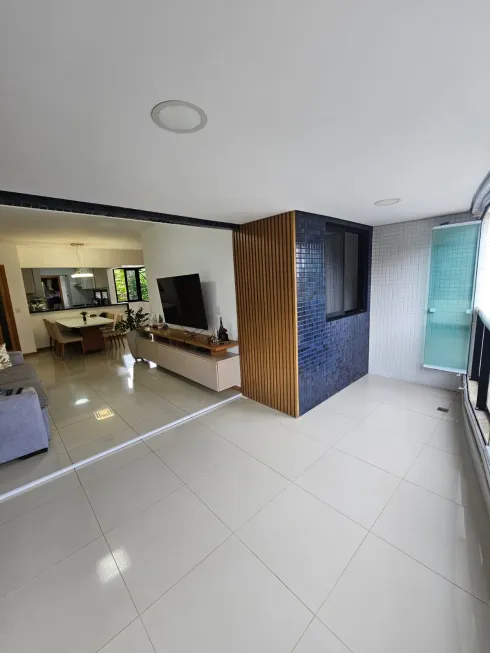 Foto 1 de Apartamento com 4 Quartos à venda, 134m² em Armação, Salvador