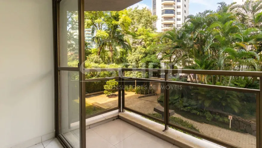 Foto 1 de Apartamento com 3 Quartos à venda, 105m² em Moema, São Paulo