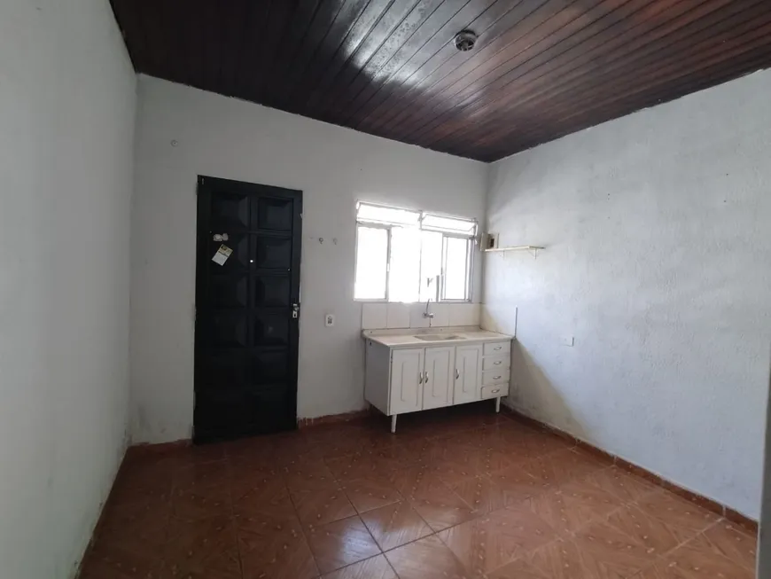 Foto 1 de Casa com 1 Quarto para alugar, 30m² em Vila Leonor, São Paulo