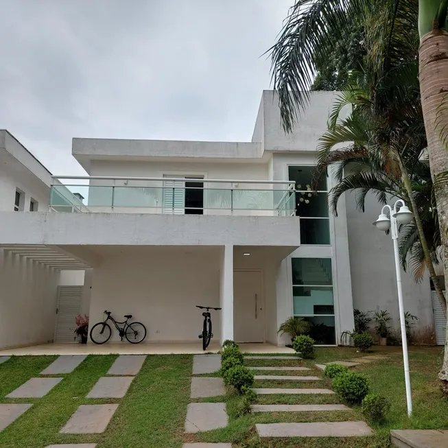 Foto 1 de Casa de Condomínio com 4 Quartos para venda ou aluguel, 256m² em Granja Viana, Carapicuíba